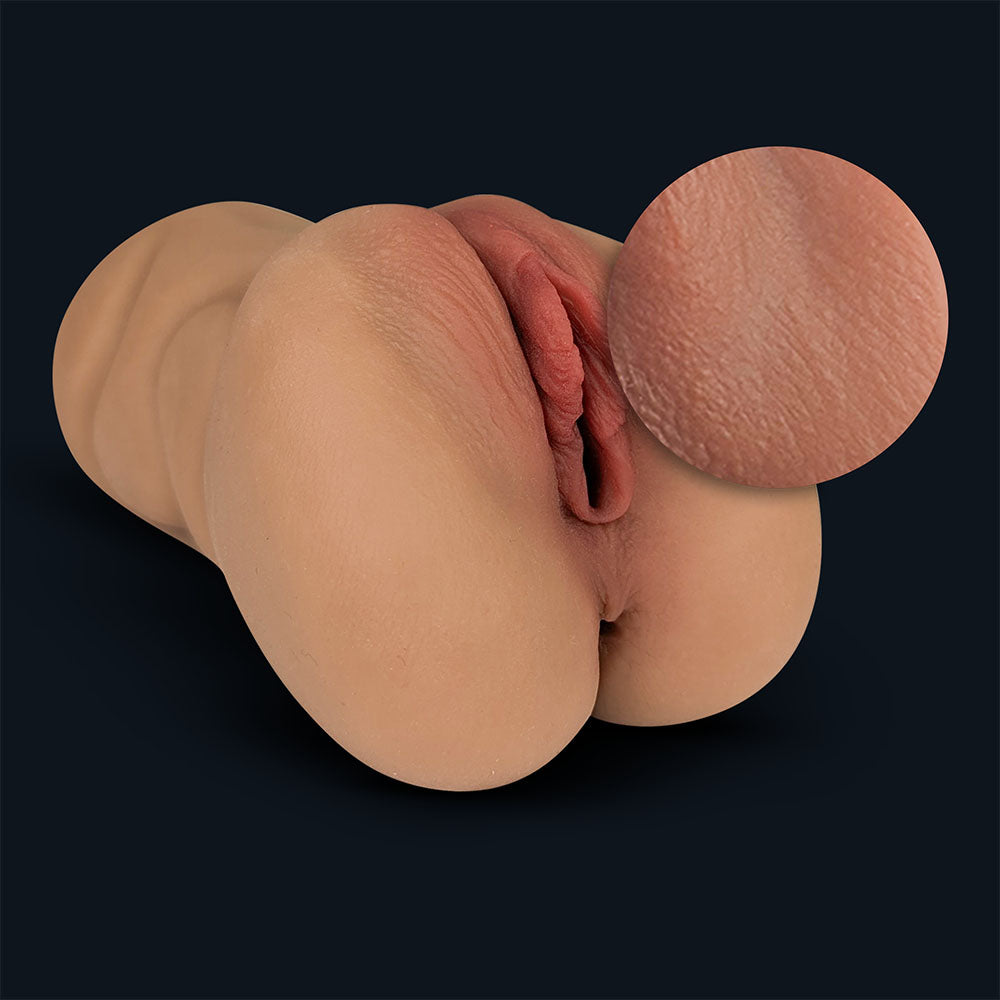 Claire Pocket Pussy mit Nahaufnahme der Hauttextur